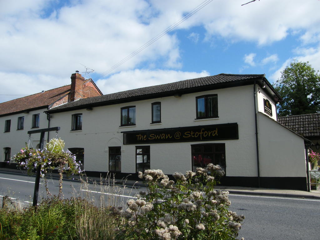 The Swan At Stoford Stapleford (Wiltshire) Exterior foto