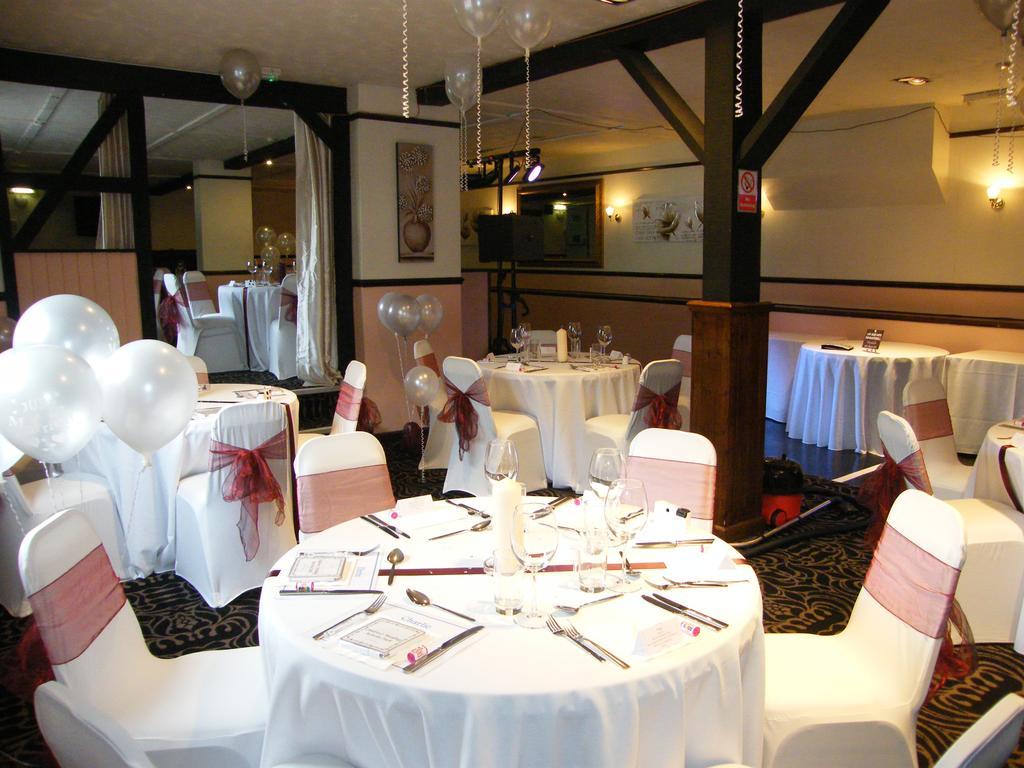 The Swan At Stoford Stapleford (Wiltshire) Exterior foto